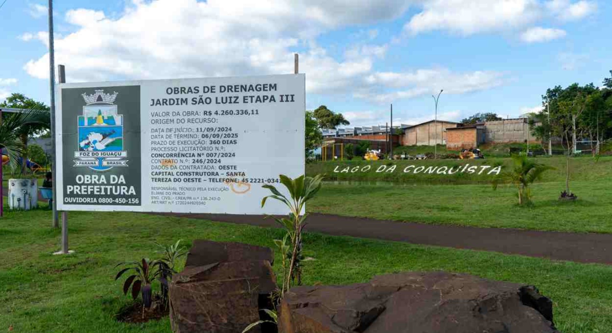 Após parar na placa, prefeitura anuncia retomada de obra contra alagamentos