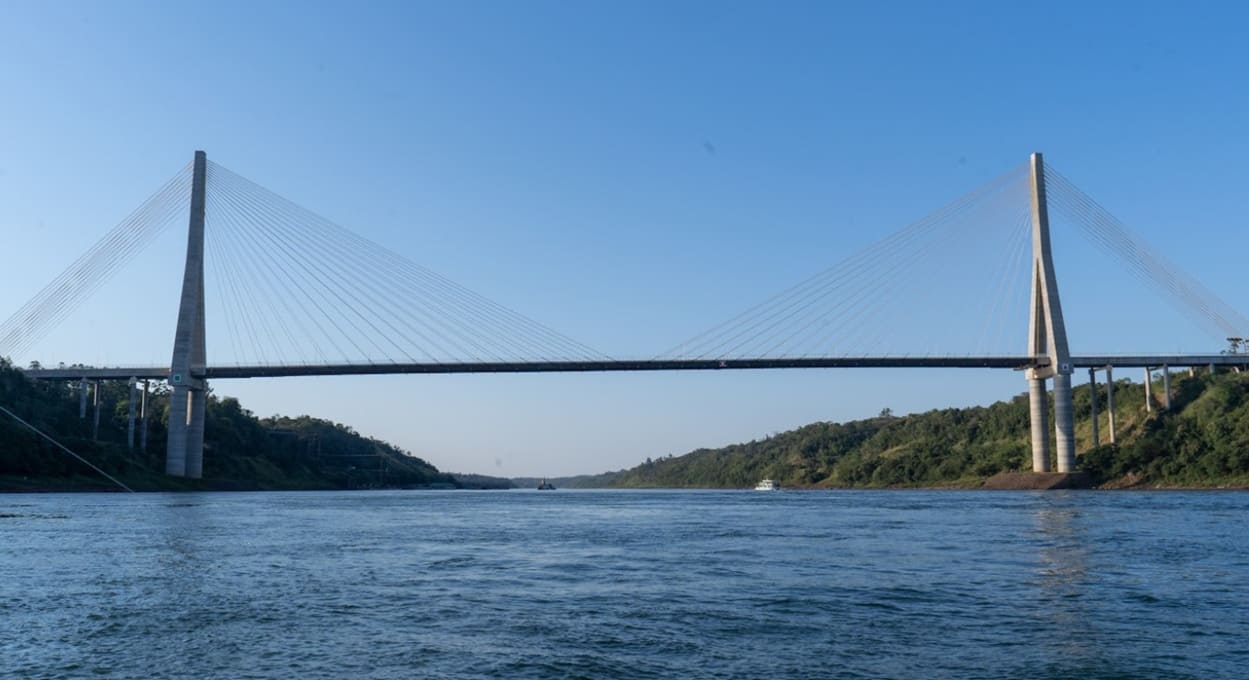 DTVF: Paraguai reduz custo do documento usado na Ponte da Integração