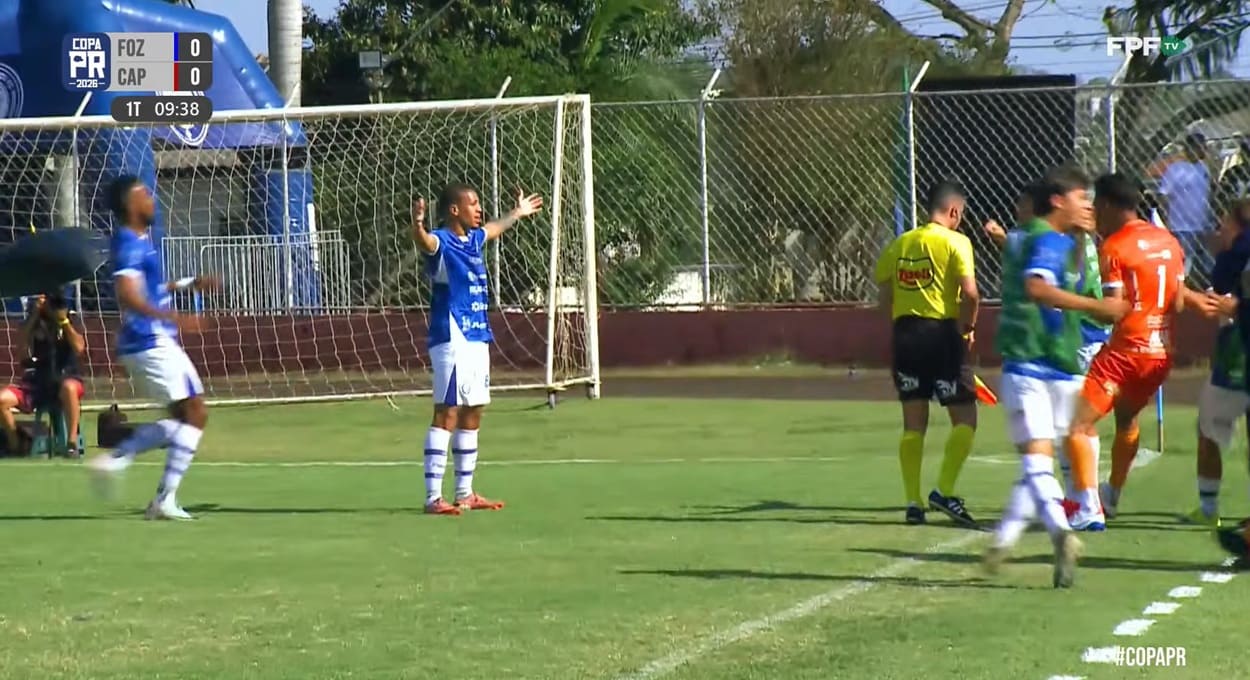 Com gol olímpico, Foz do Iguaçu FC vence o Athletico — assista