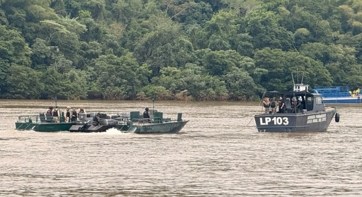 Militares do Paraguai e da Argentina interceptam lancha no Rio Paraná