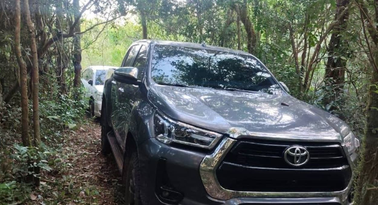 Caminhonetes roubadas no Brasil são usadas para o tráfico no Paraguai
