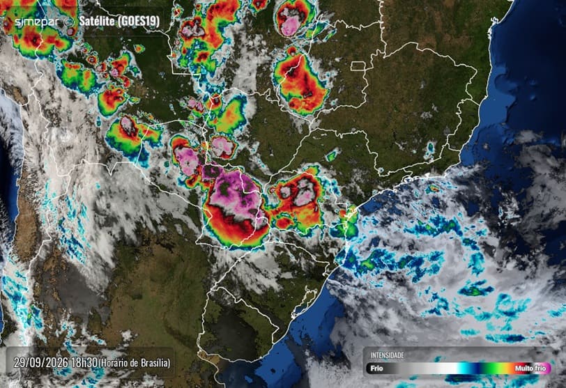 Imagem de satélite com o registro do temporal.