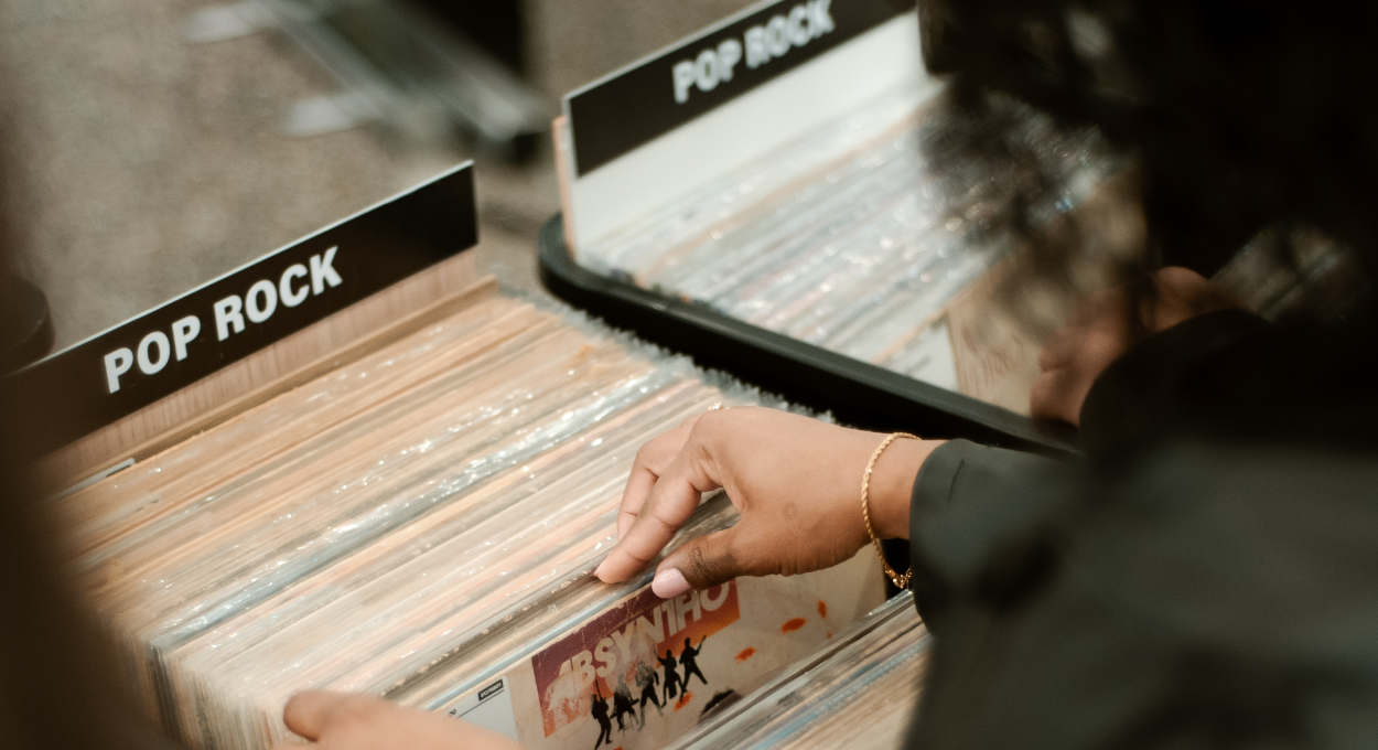 Foz do Iguaçu recebe feira de vinil com 5 mil discos no fim de semana