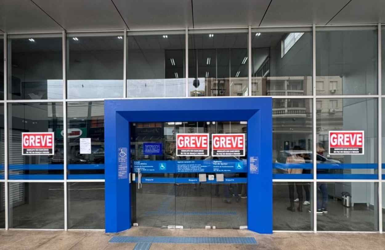 Bancários em Foz anunciam greve na Caixa a partir desta quinta-feira