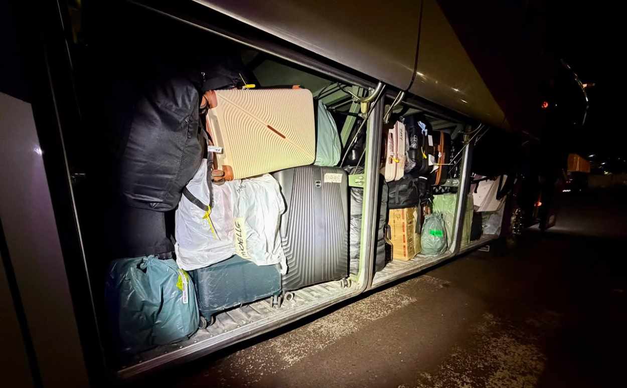 Operação na fronteira intercepta cinco ônibus com R$ 2 milhões em importados