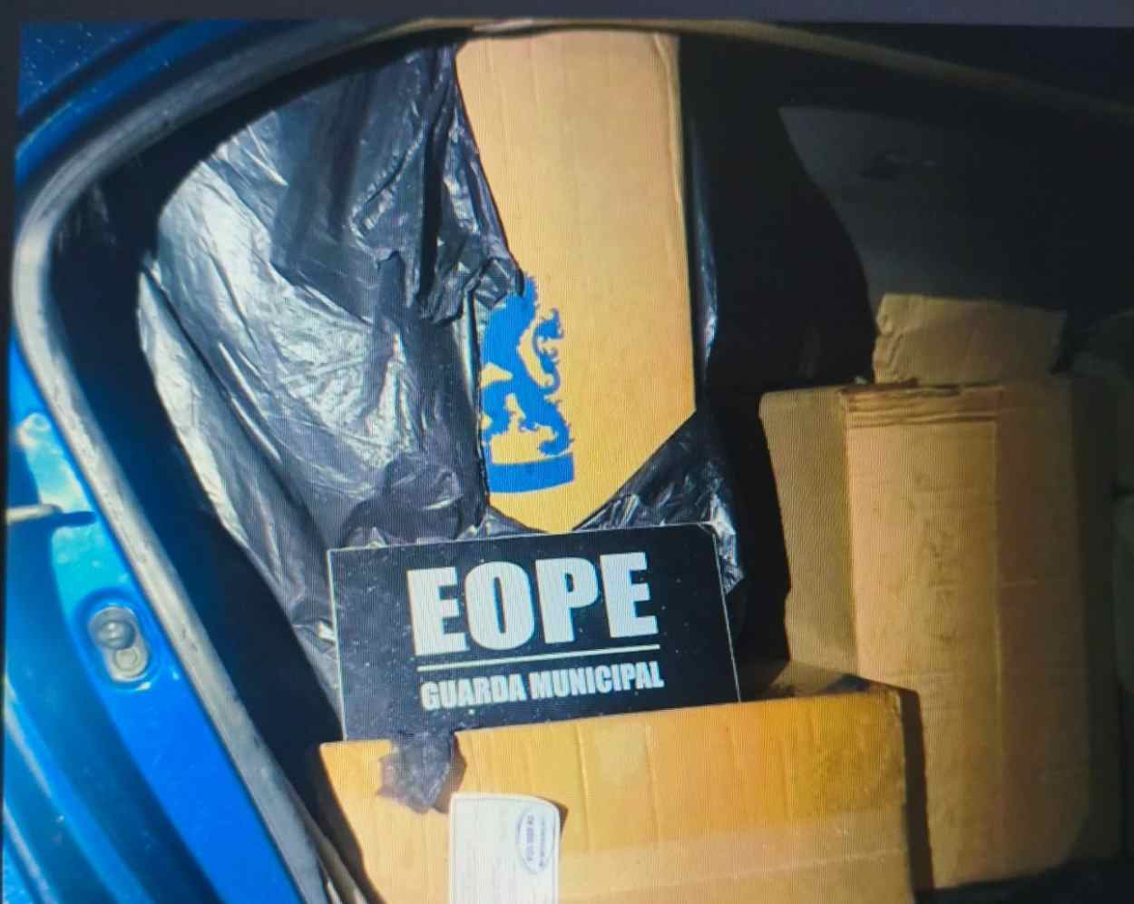 Perseguição na madrugada tem prisão de cigarreiro e carga confiscada em Foz