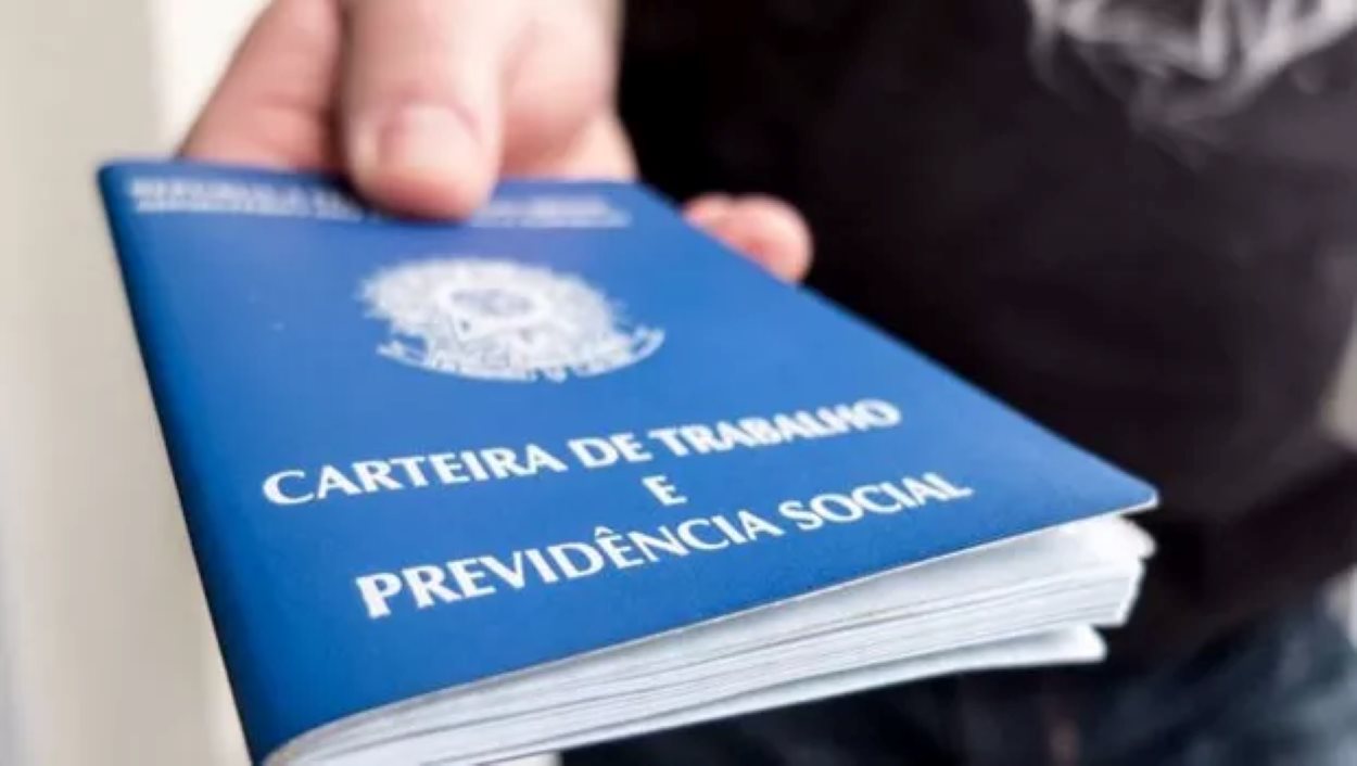 Mutirão de empregos reúne 13 empresas em Foz com entrevista no local