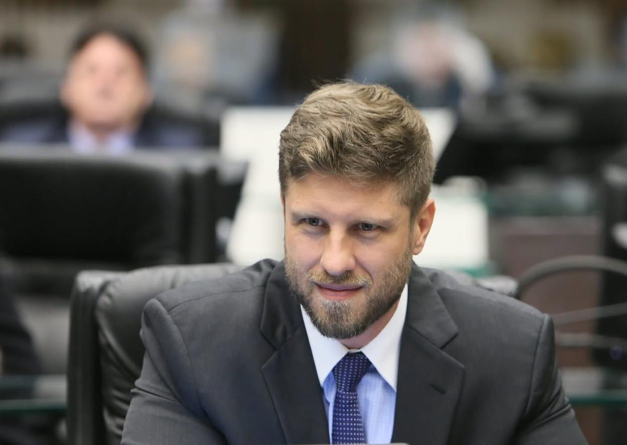 Em Foz, Requião Filho debate desenvolvimento no Codefoz