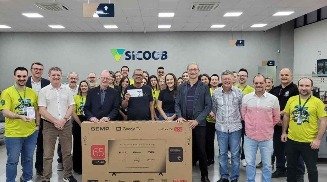 Sicoob Três Fronteiras premia cooperados em novo sorteio dos 25 anos; veja quem ganhou