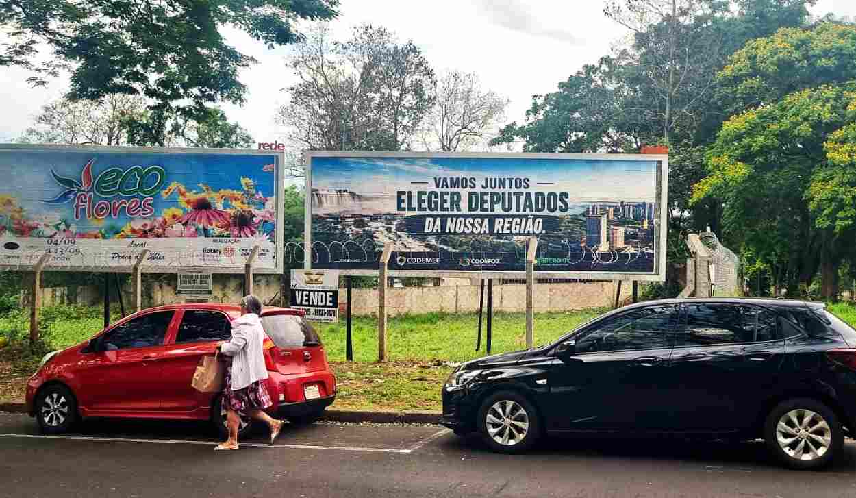 Campanha pelo voto em candidatos a deputado da região ganha força em Foz