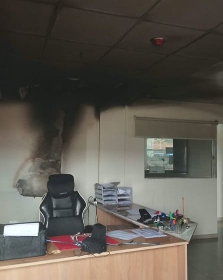 Área afetada pelo incêndio na cabeceira paraguaia da Ponte da Integração.