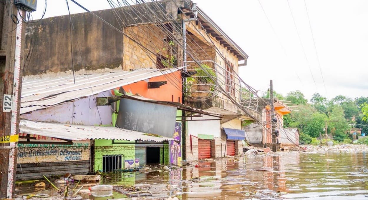 Após pico da cheia, Rio Paraná começa a recuar na fronteira