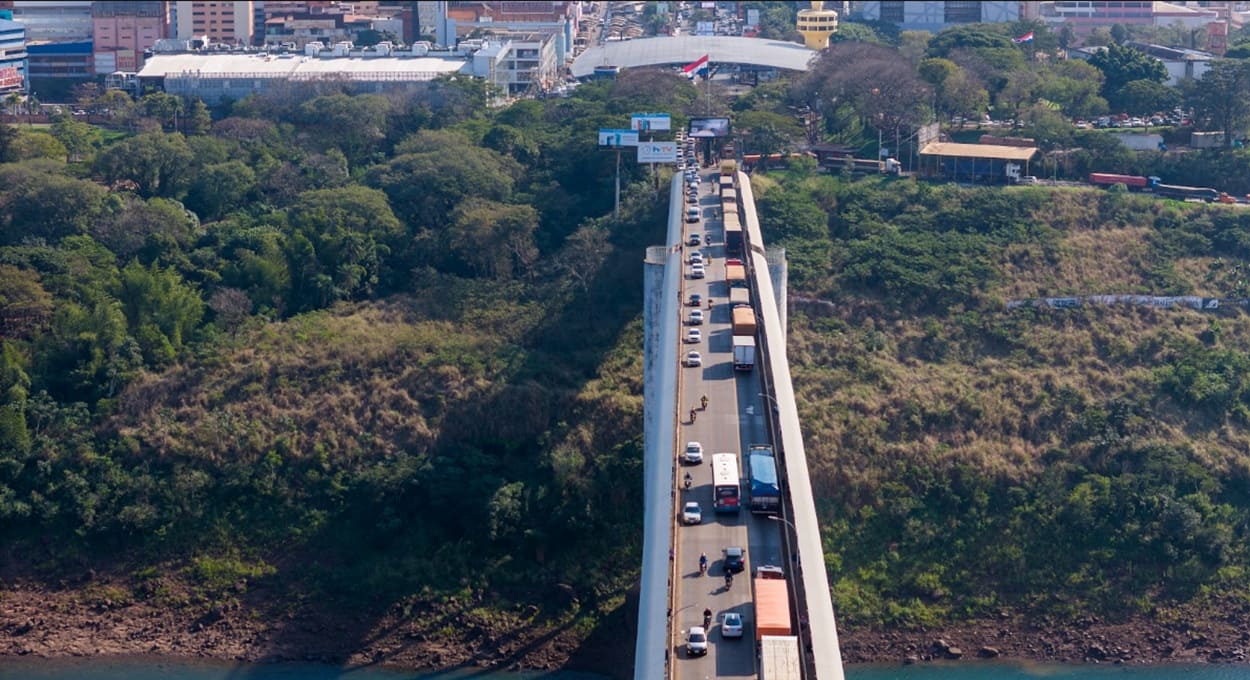 Paraguai restringe importação de aves e produtos avícolas do Brasil