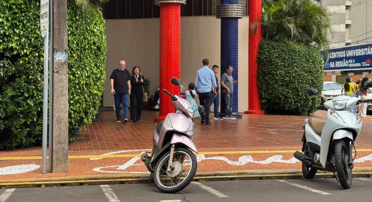 Votação prorrogada até as 19h — e em Foz do Iguaçu e região?