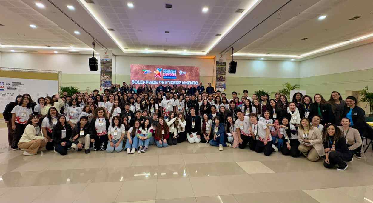 Feira Jovem de Negócios Iguassu conecta mais de 100 estudantes a empresas