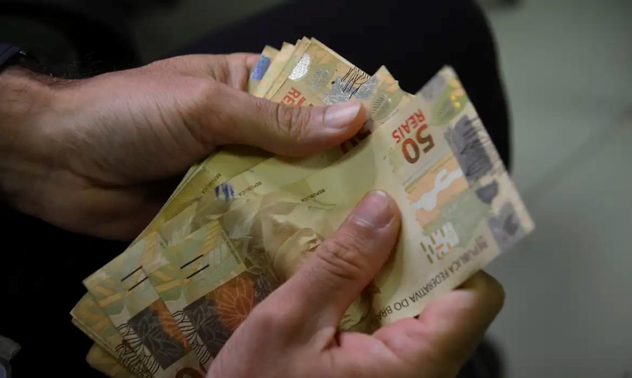 MEI: governo sanciona perdão de dívidas e aumento do teto de faturamento