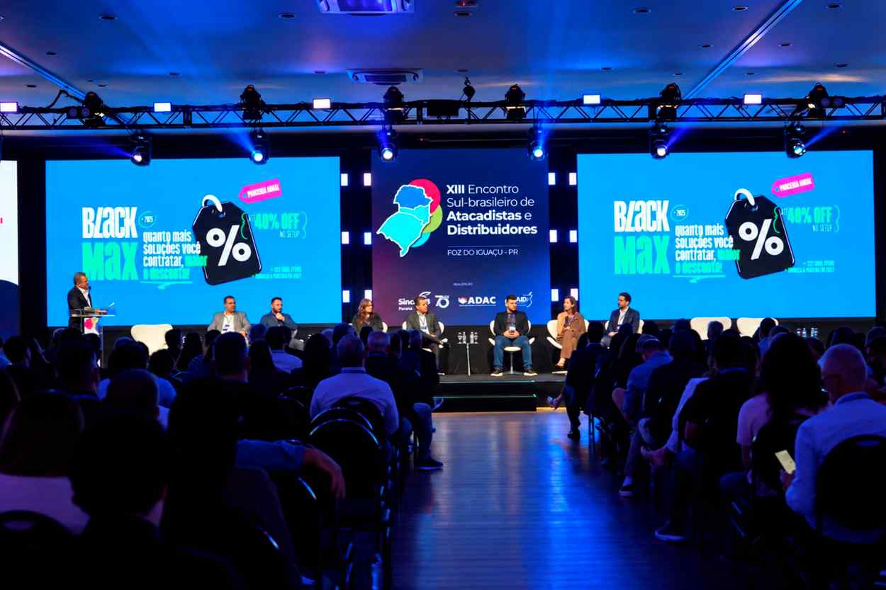 Vice-governador participa de encontro de atacadistas em Foz, setor que faturou R$ 50 bilhões no Sul